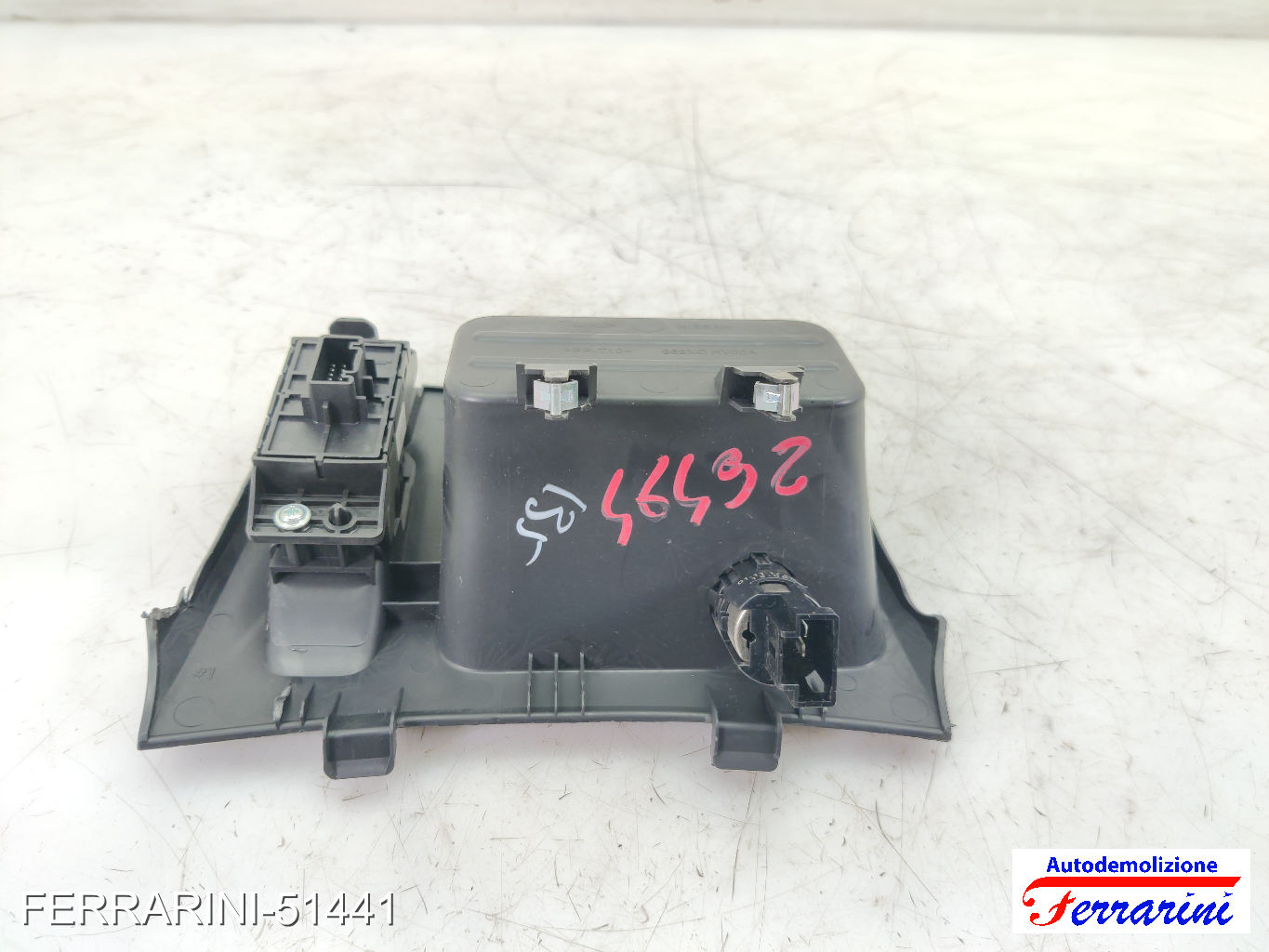 Interruttore Tasto Freno A Mano NISSAN QASHQAI 2 J11 2013-2023