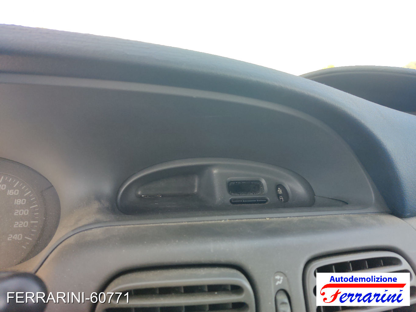 Renault Megane Scenic JA0/1 1.9 DTI 98CV 1997-1999