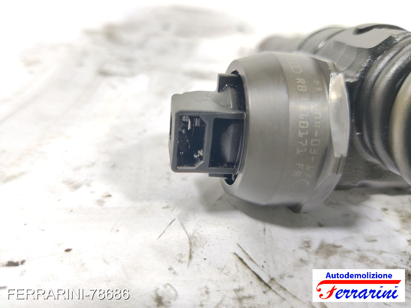 Iniettore VW PASSAT VARIANT 3B6 1.9 TDI 2000-2005 038130073BA, PDB013