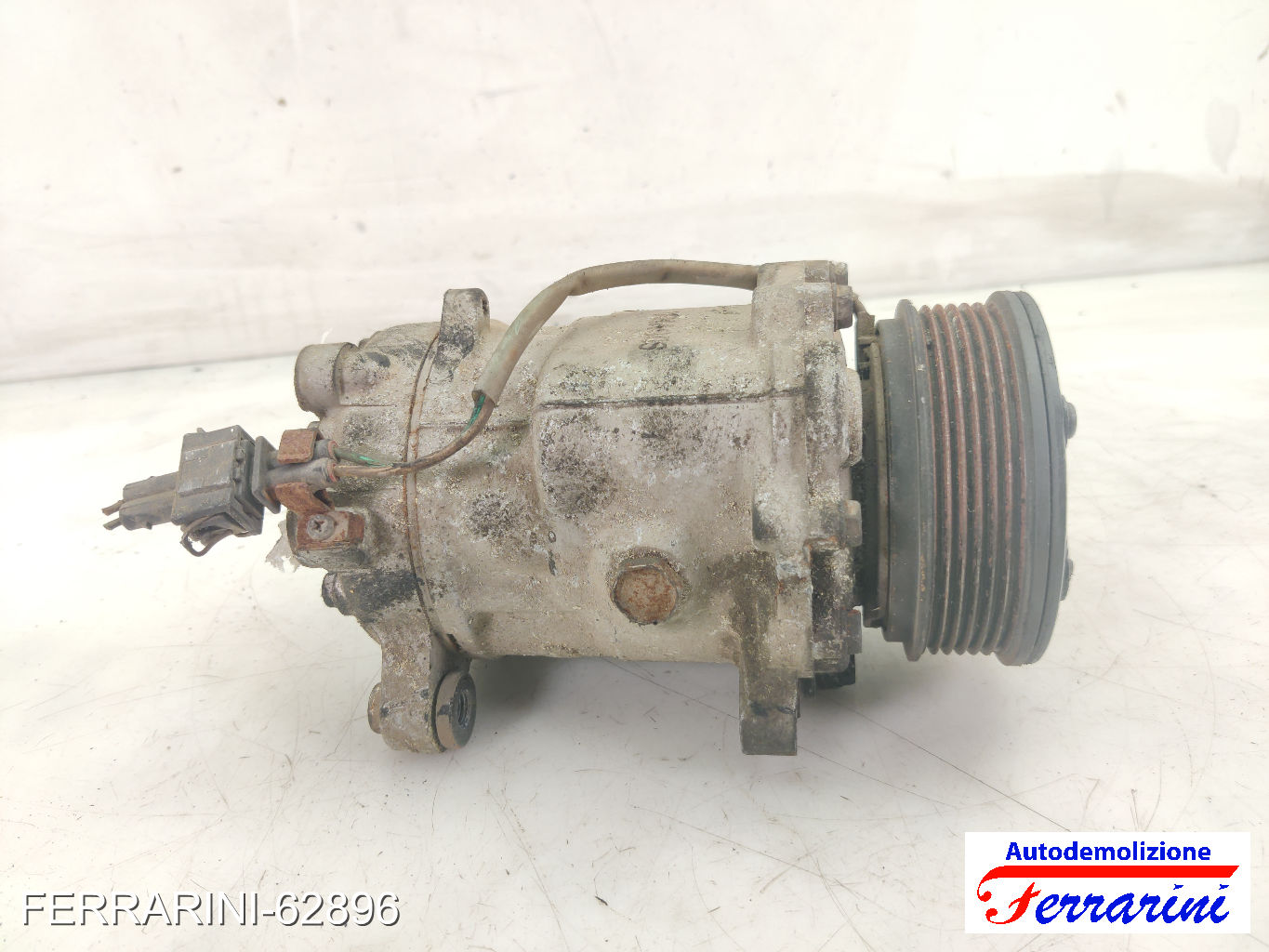 Compressore Clima VW POLO 9A, 9N 1.4 16V 2001-2008 6N0820803B, 6N0820803C