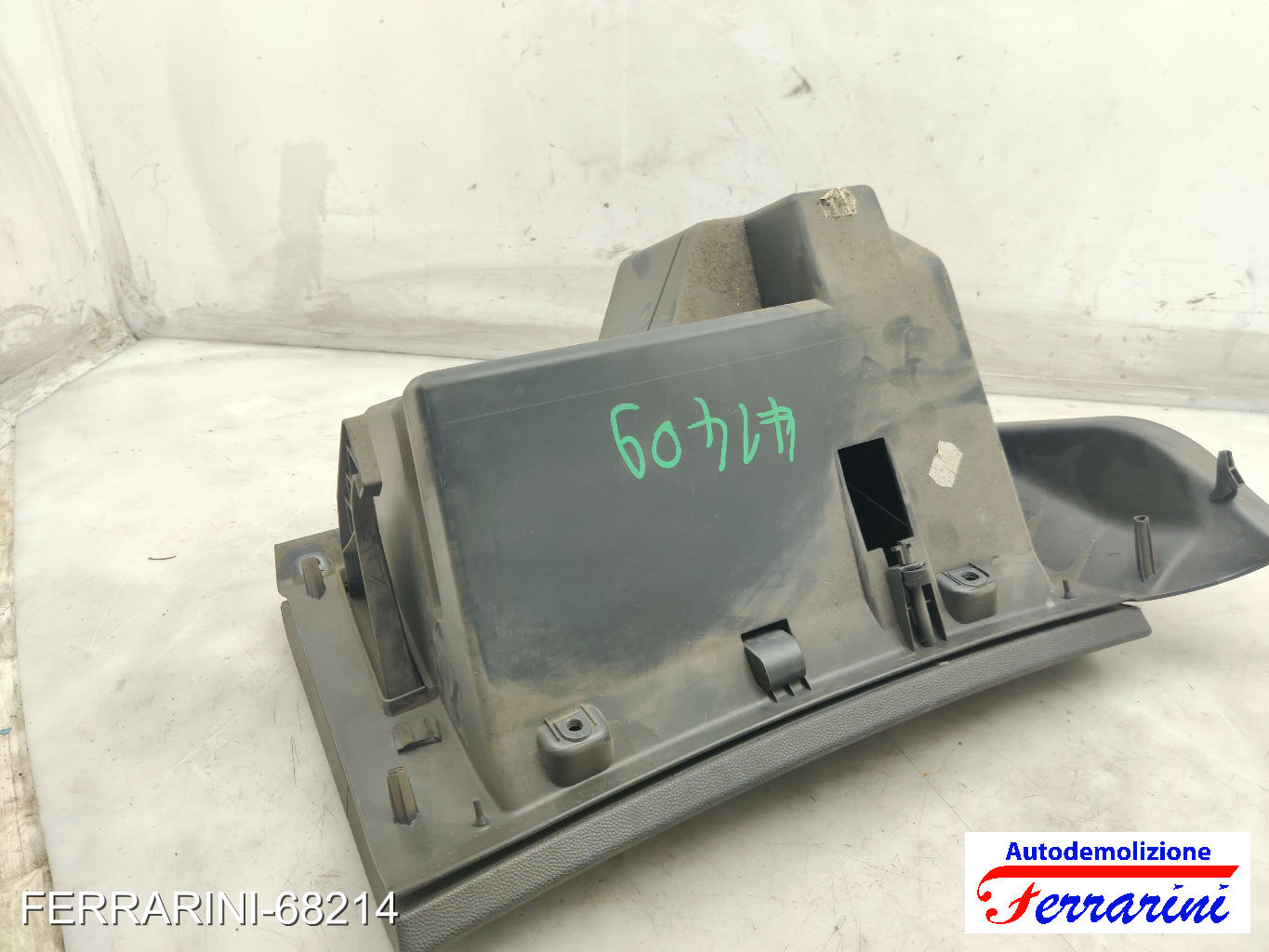 Portaoggetti Passeggero OPEL CORSA D S07 2006-2014 13205097