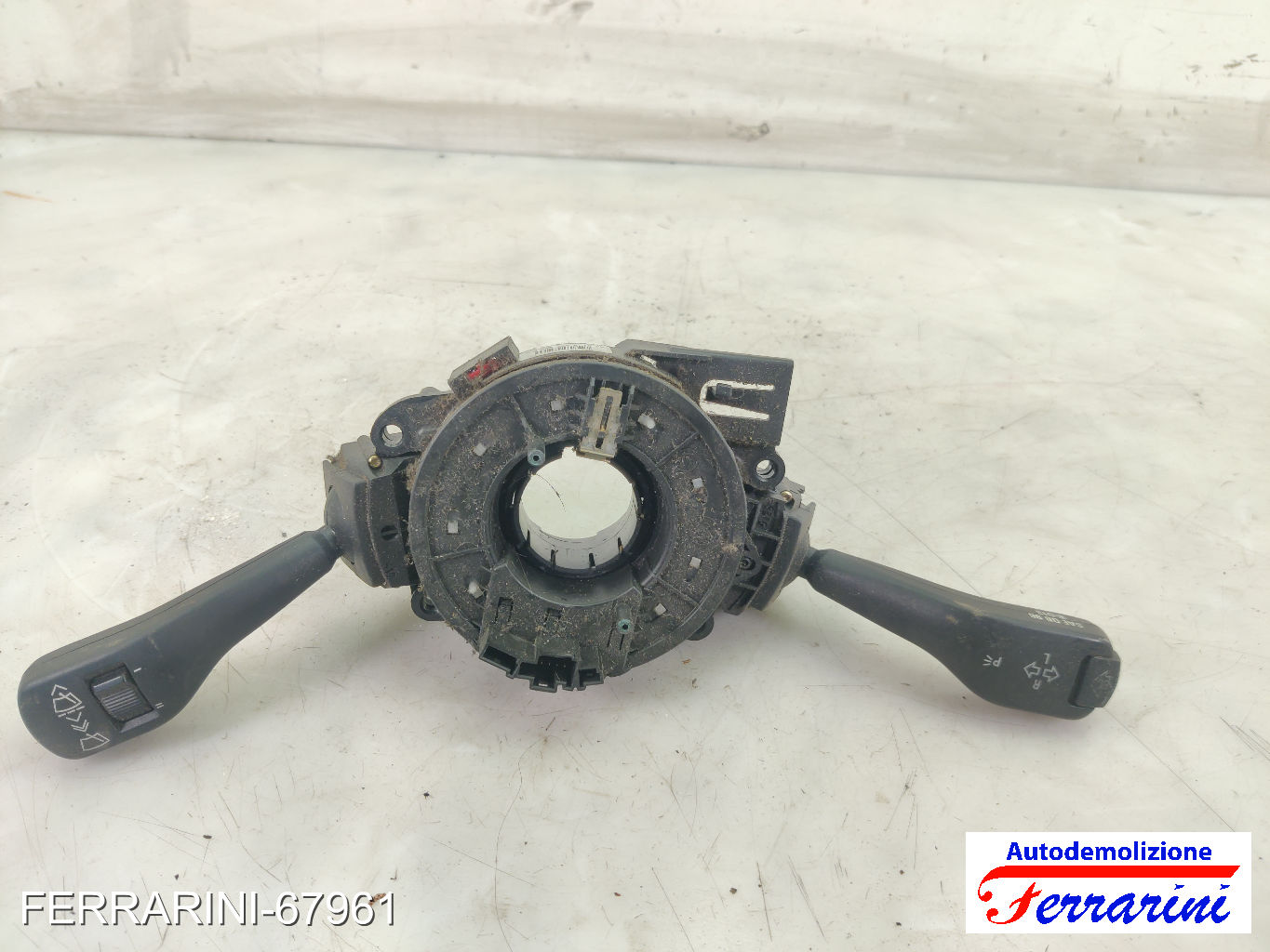 Devioluci FORD FIESTA 6 CB1, CCN 2008-2012 8A6T13N064BE, 8A6T13335BC