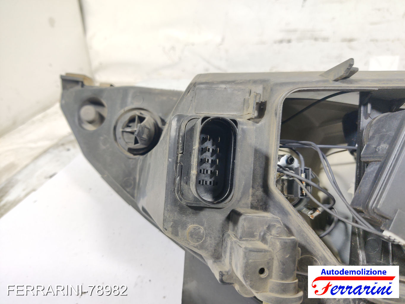 Faro Anteriore FORD FOCUS SW DNW 2002-2004 sinistro, sx 11