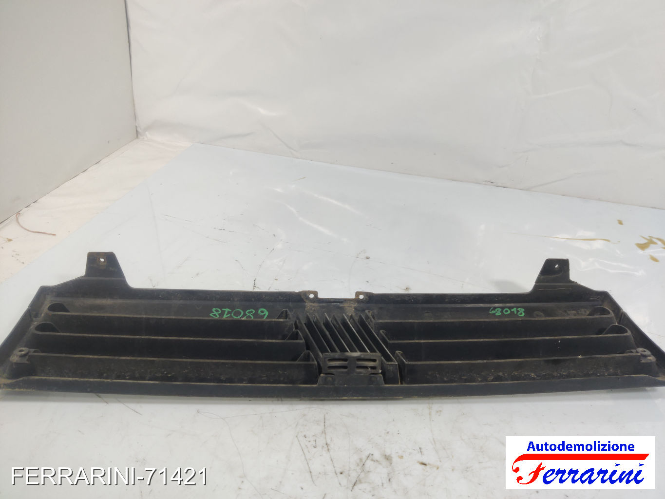Griglia Anteriore FIAT PANDA 141 1992-1996 720633080, 7710208