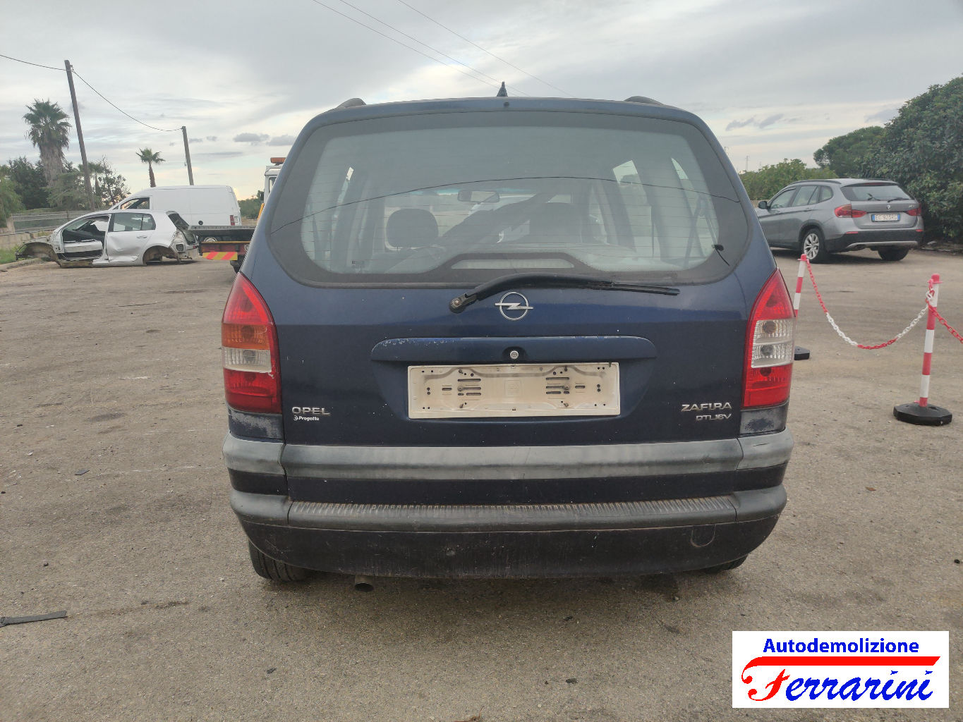 Opel Zafira A 8