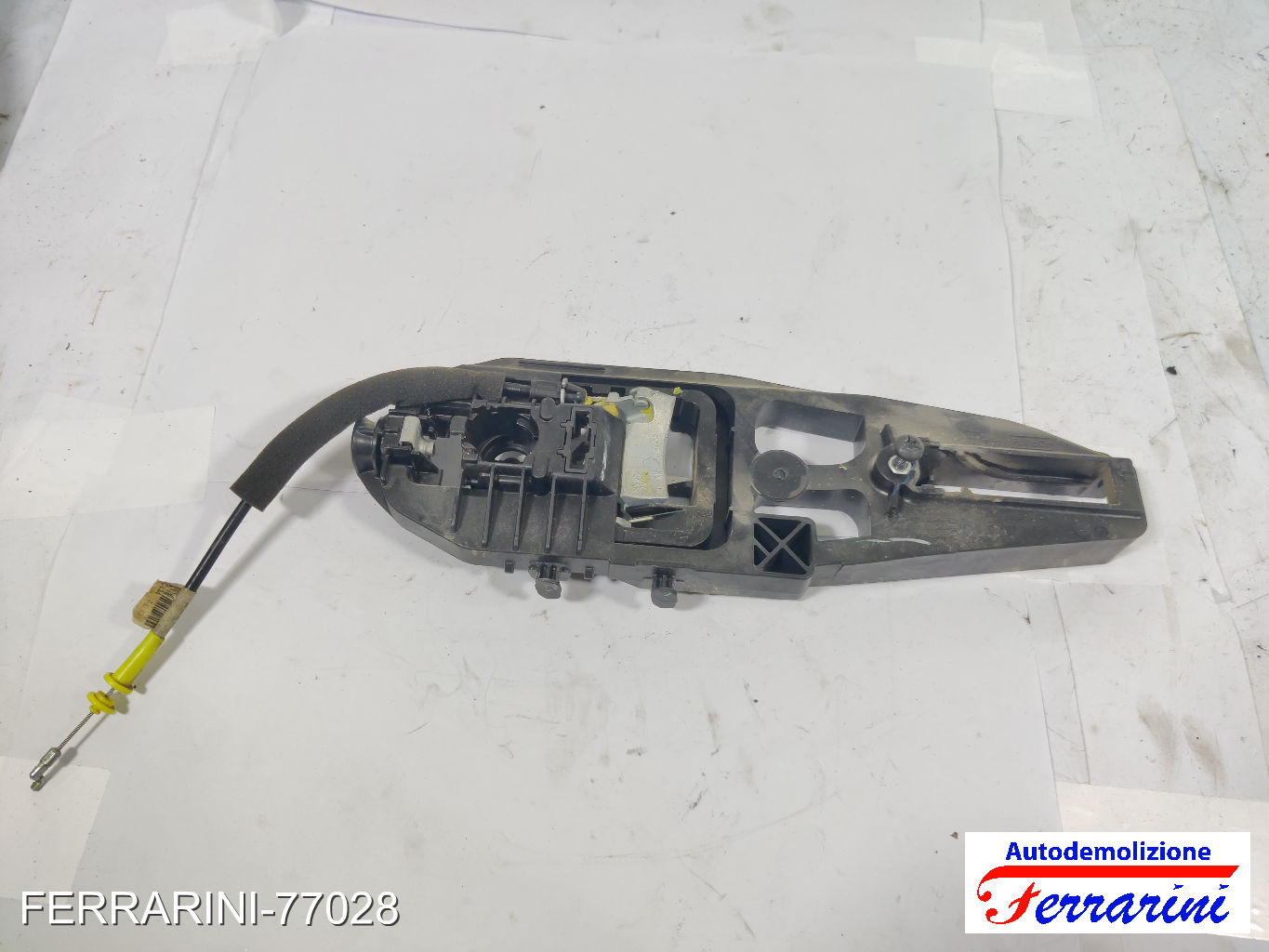 Supporto Maniglia Esterna FORD EDGE 2015-2018 destro, dx, posteriore, post