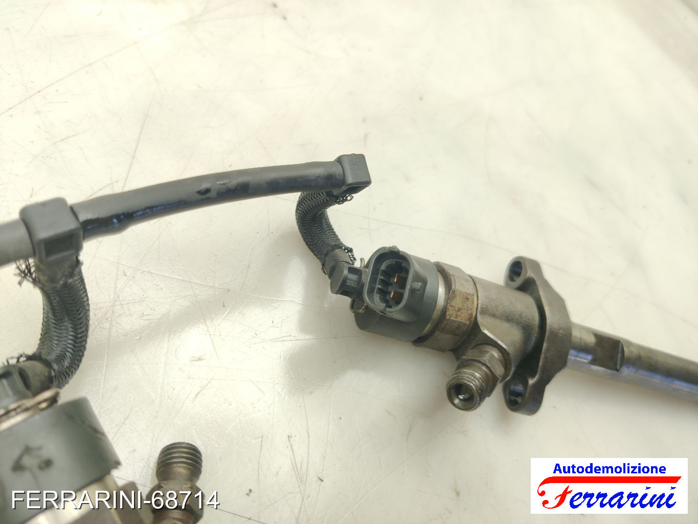 Iniettore FORD C-MAX DM2 1.6 TDCI 2007-2010 6