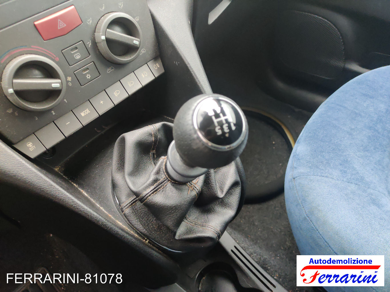 Lancia Ypsilon 27
