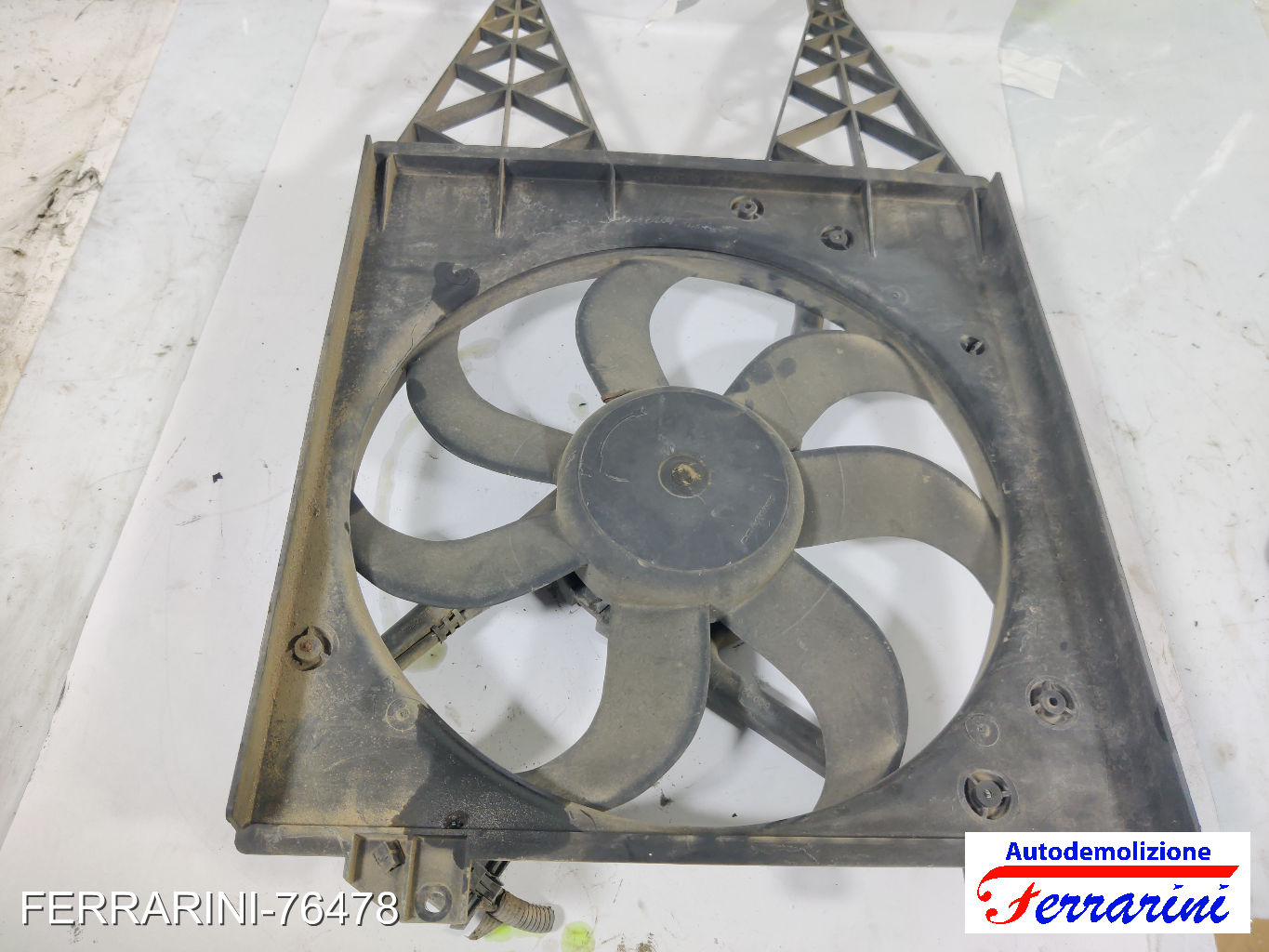 Ventola Radiatore Motore VW FOX 5Z1, 5Z3, 5Z4 1.2 2005-2011 6Q0121207L