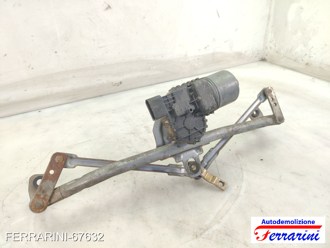 Spazzacqua Motorino Tergicristallo VW POLO 9A, 9N 2001-2007 anteriore, frontale