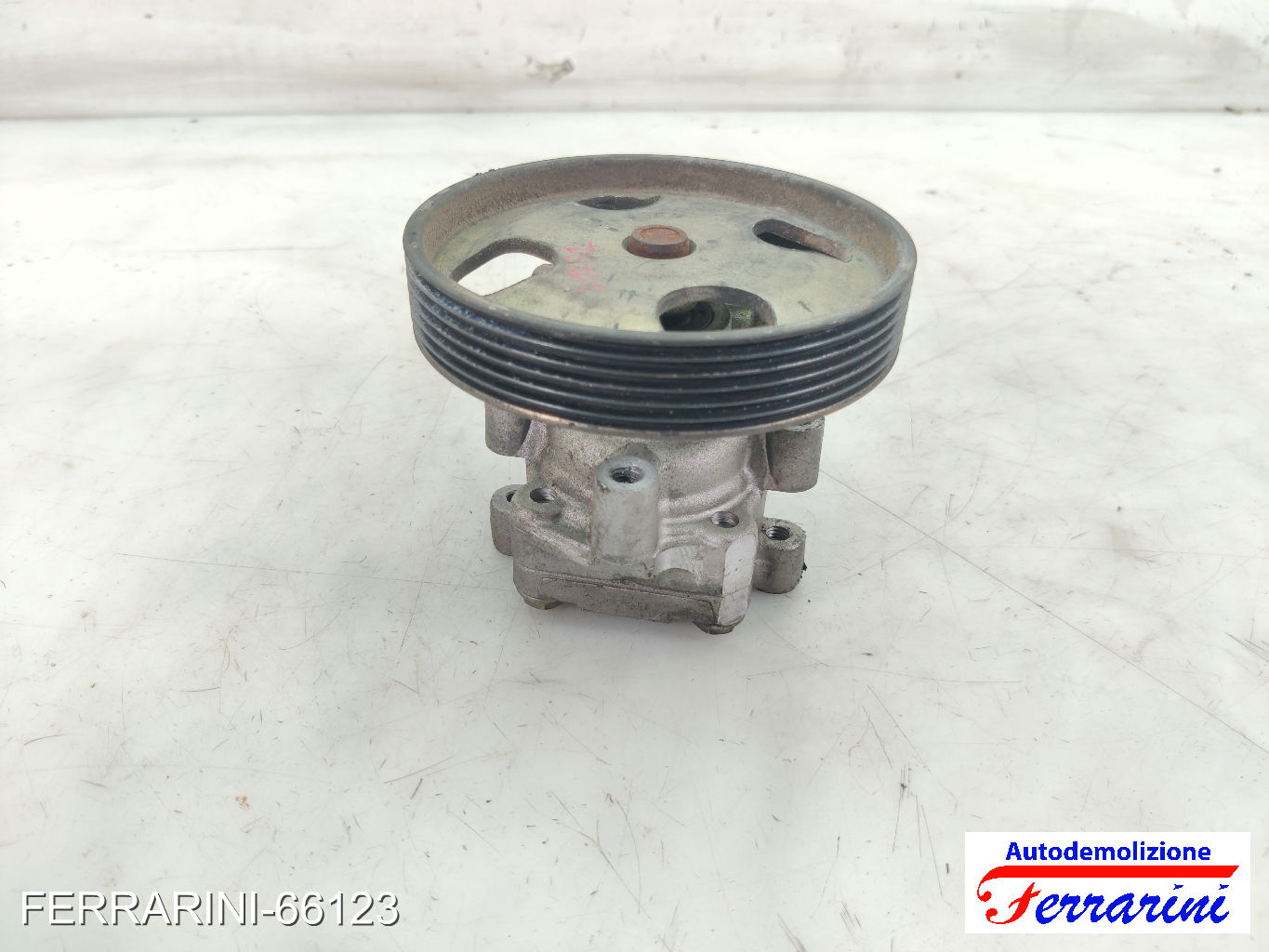 Pompa Servosterzo FORD FIESTA 5 JD, JH 1.4 TDCI 2001-2008 1416165, 1357616 9
