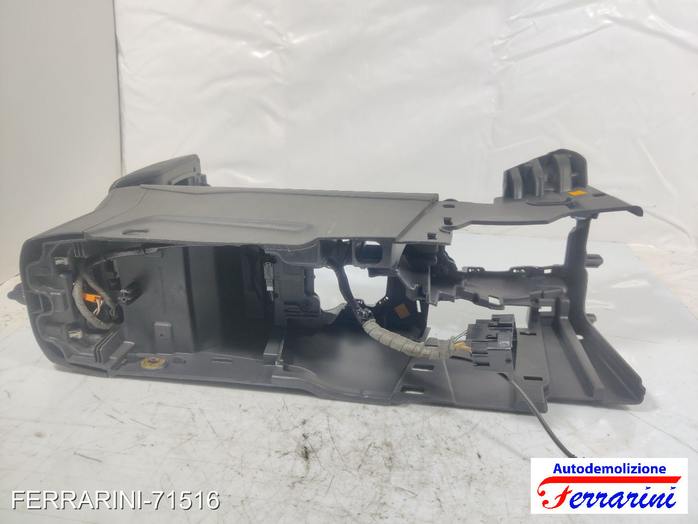 Portabicchieri FORD FOCUS 3 TURNIER 2010-2023