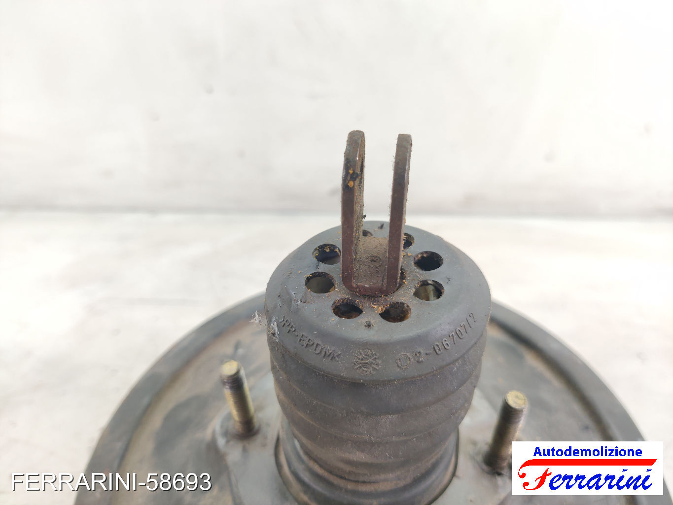 Servofreno OPEL CORSA C X01 1.3 CDTI 2003-2009 90576562, 544052, 071100