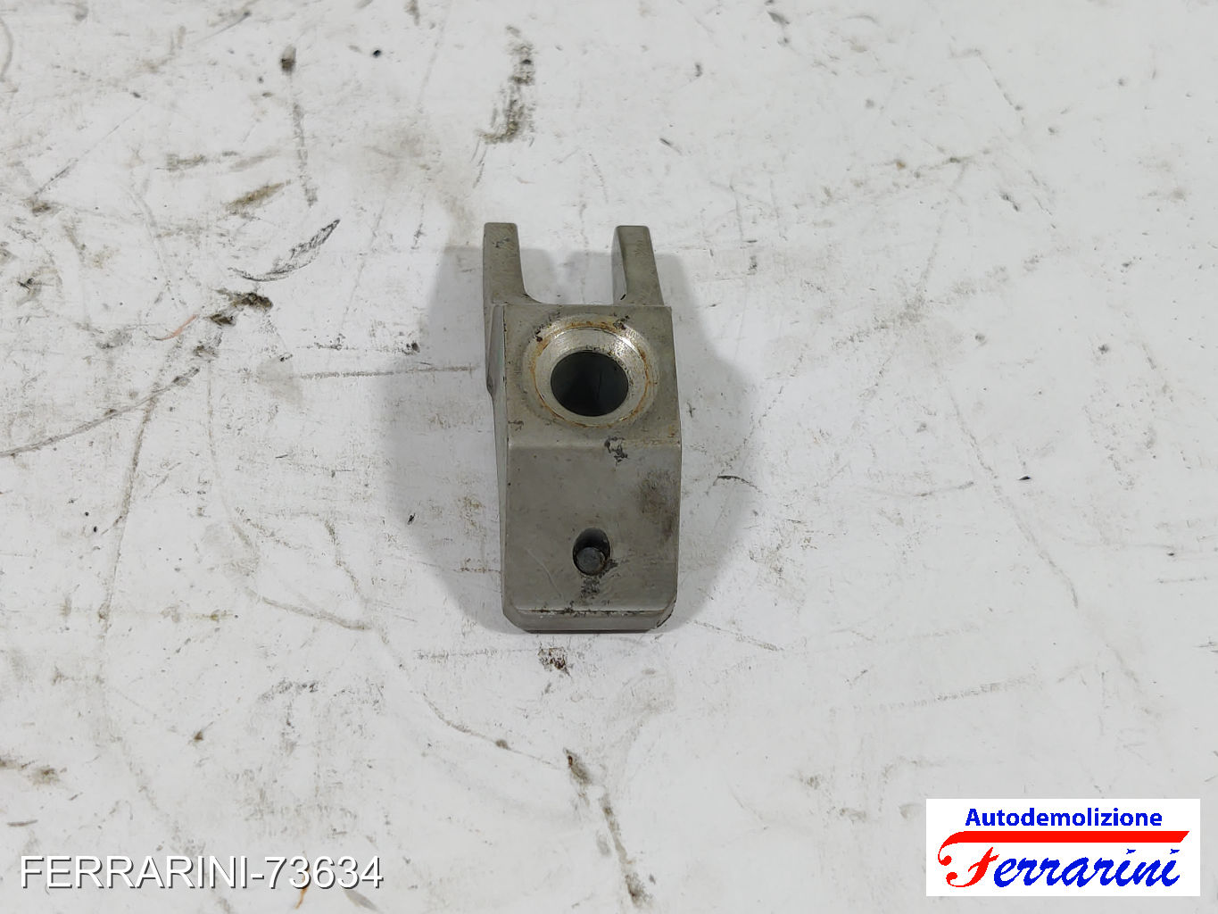 staffa fermo supporto iniettore FIAT BRAVO 2 198 1.6 D MULTIJET 2008-2014