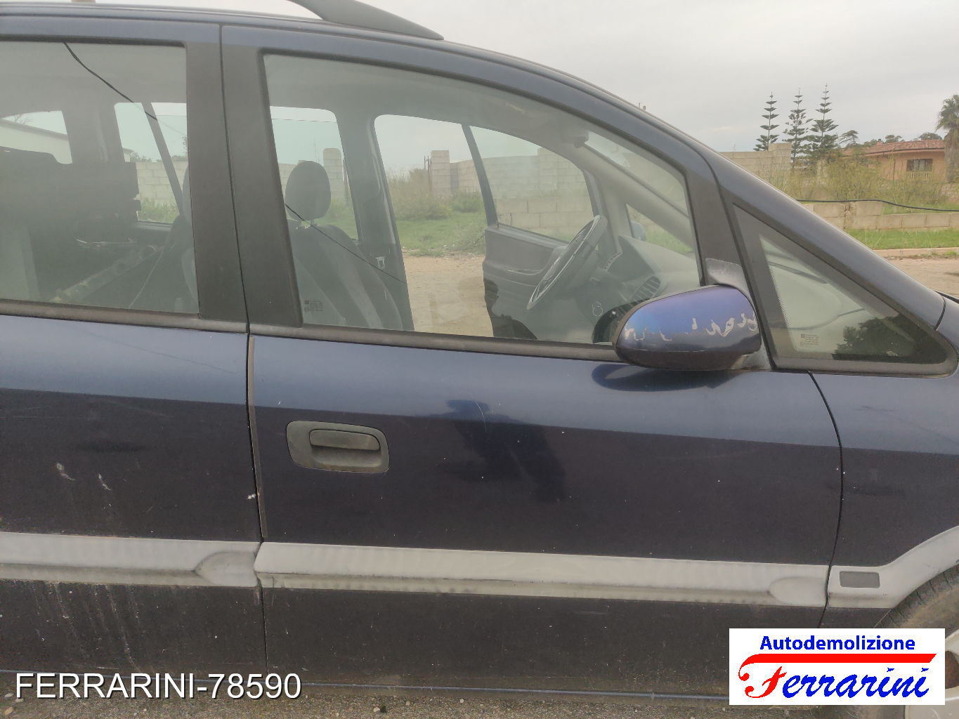 Opel Zafira A 73