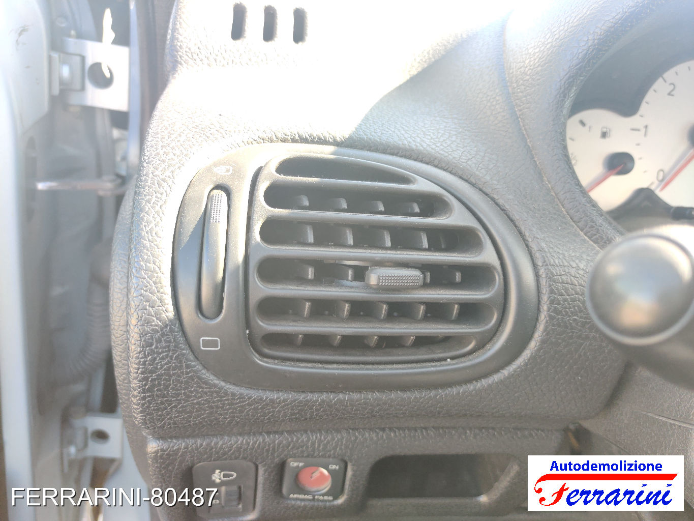 Peugeot 206 40