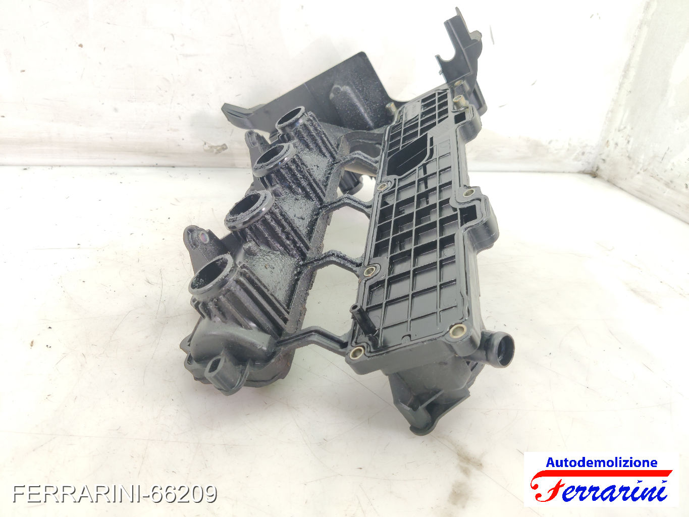 F6JA Collettore Di Aspirazione FORD FIESTA 5 JD, JH 1.4 TDCI 2001-2008 1481062 9