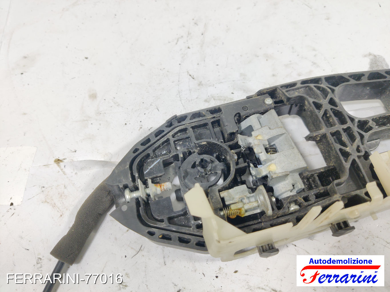 Supporto Maniglia Esterna FORD EDGE 2015-2018 sinistro, sx, posteriore, post