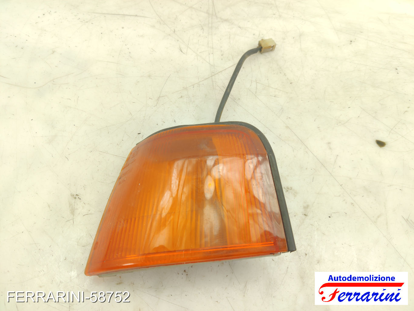 Freccia Laterale FIAT UNO 146 1984-1995 sinistro, sx 9943196, 9943587