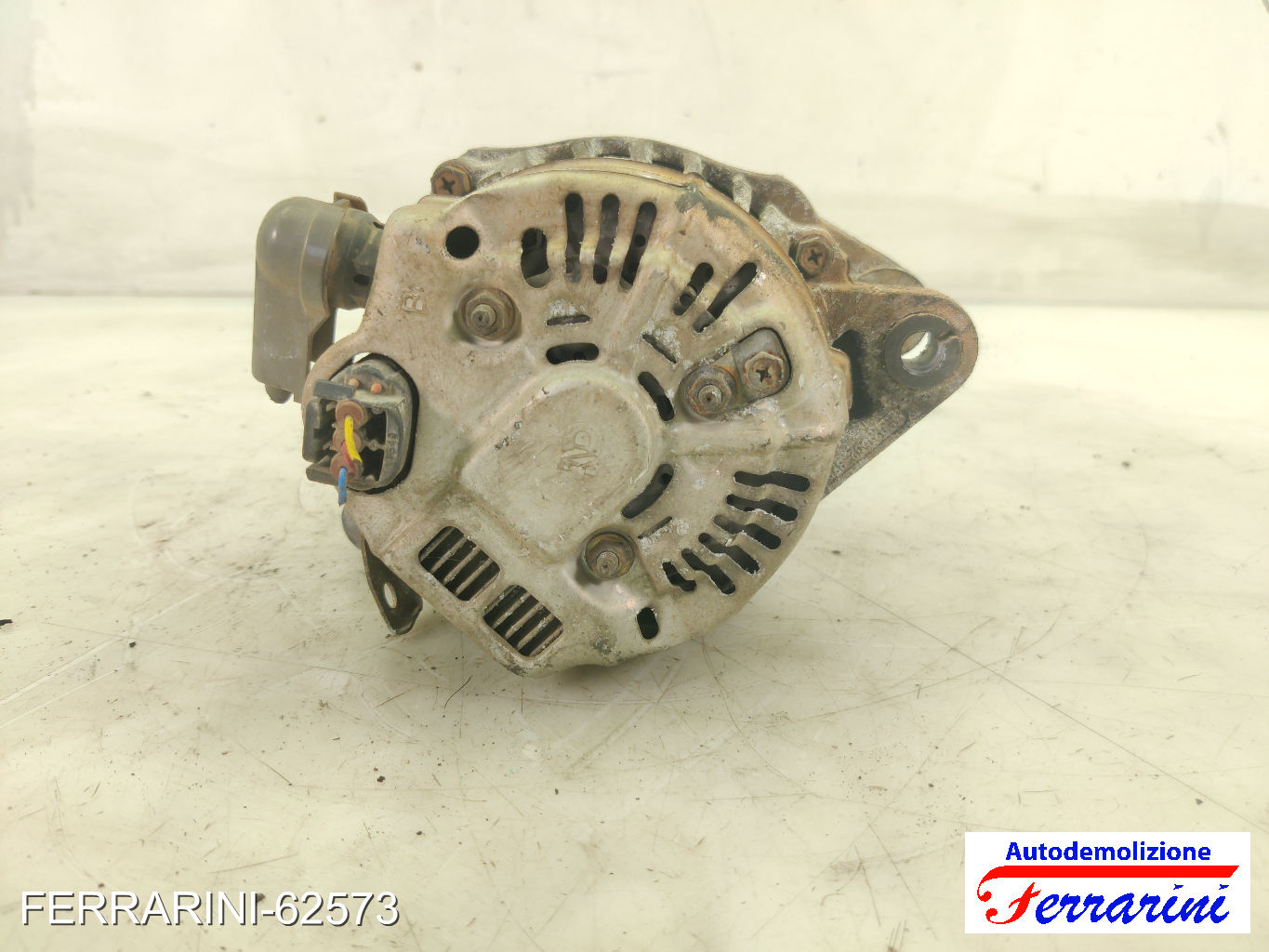 Alternatore TOYOTA YARIS P1 1.0 2003-2005 270600J040, 270600J020, MS1022118200