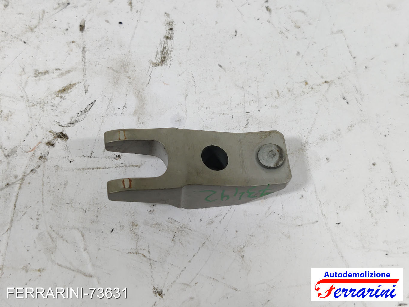 staffa supporto iniettore FIAT BRAVO 2 198 1.6 D MULTIJET 2008-2014 55248609