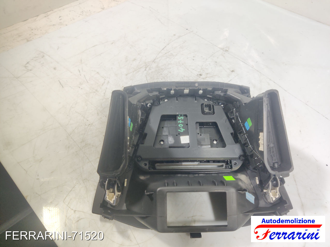tasteira radio consolle centrale FORD FOCUS 3 TURNIER 2010-2023 BM5T18K811SA