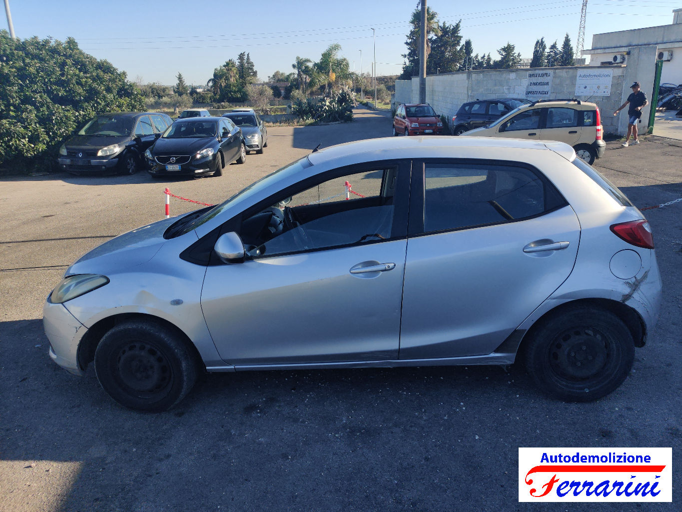 Mazda 2 64