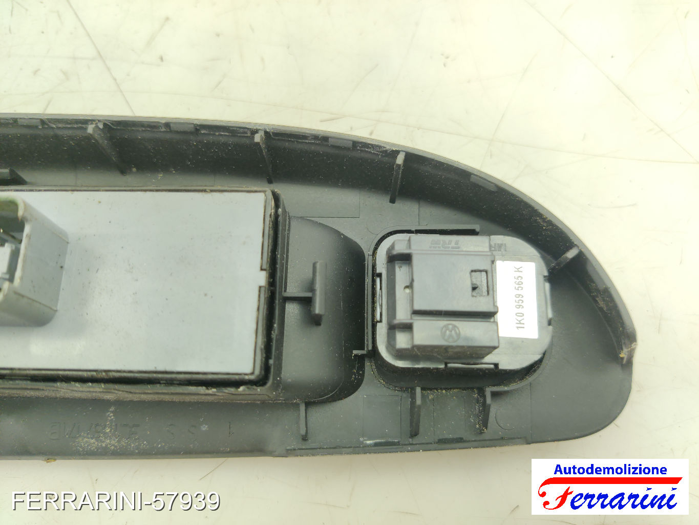 Pulsantiera Tastiera Alzavetro VW PASSAT VARIANT 3C5 2005-2009 sinistra, sx