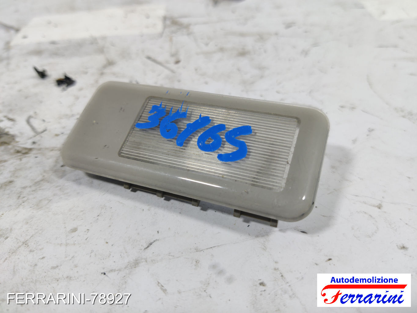 Plafoniera BMW SERIE 3 E36 1993-1998 posteriore, post, retro, centrale