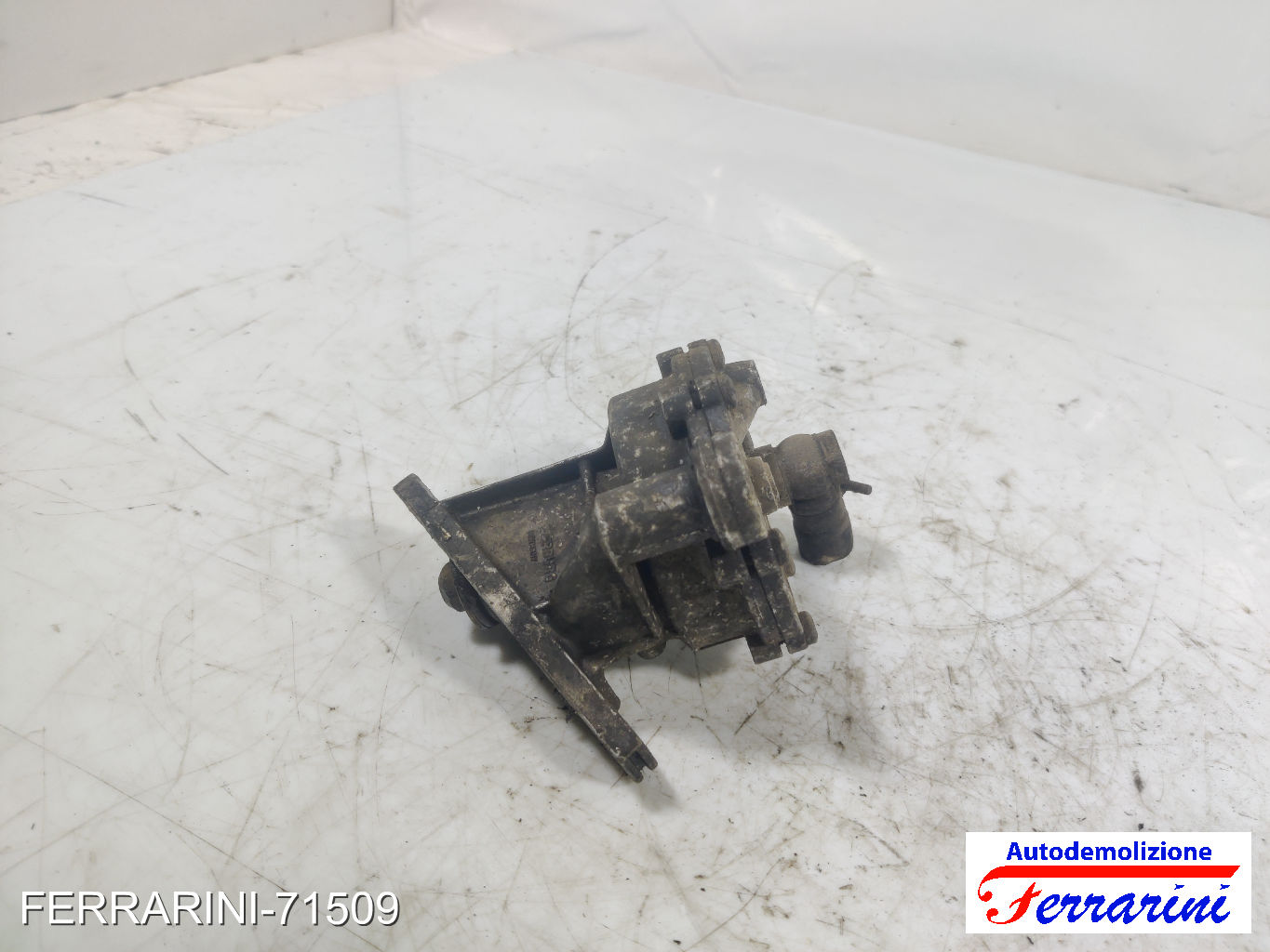 Pompe Vuoto Depressore VW TRANSPORTER 4 70A, 70H, 7DA, 7DH 2.5 TDI 1998-2003 7