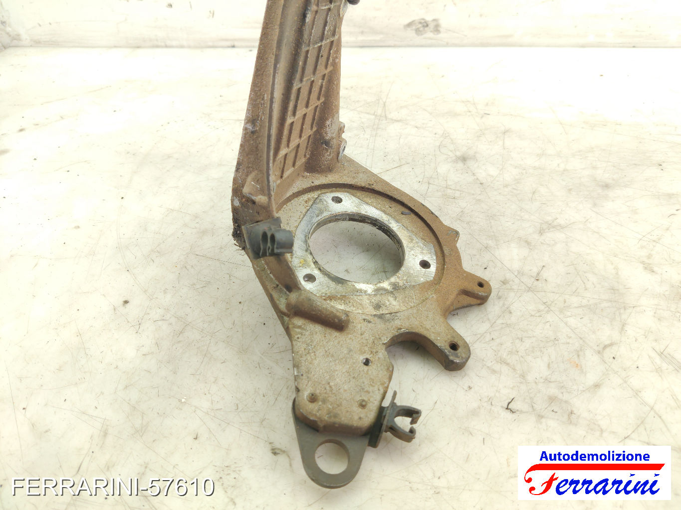 Supporto Semiasse anteriore destro WJY FIAT SCUDO 220 1.9 D 1998-2006 8