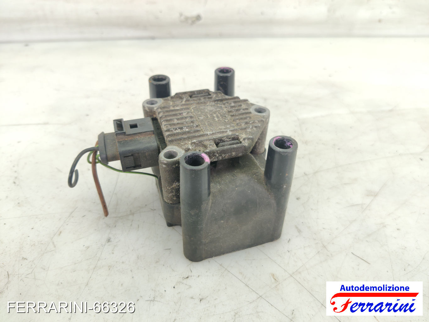 Bobina Di Accensione VW POLO 6N2 1.4 16V 1999-2001 032905106B, 032905106