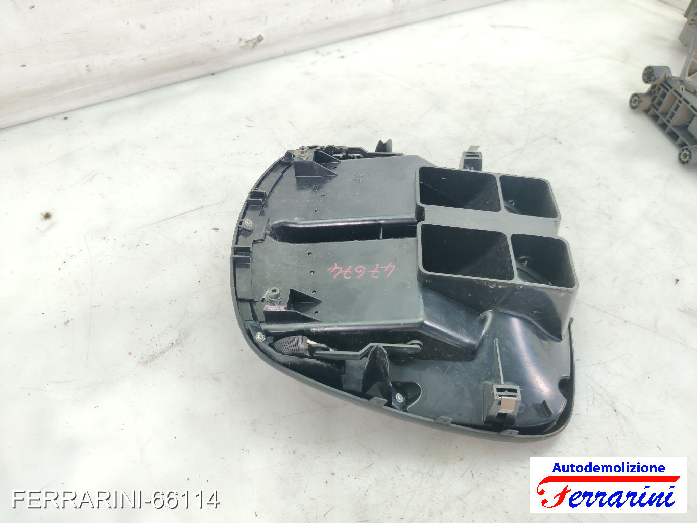 Bocchetta Areazione ALFA ROMEO 147 937 2004-2010 anteriore, frontale centrale
