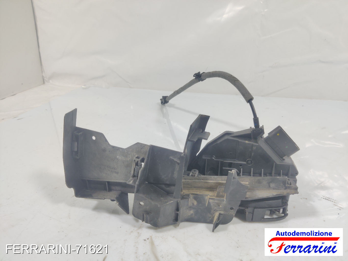 Serratura Porta FORD FOCUS 3 TURNIER 2010-2023 destro, dx, frontale, anteriore