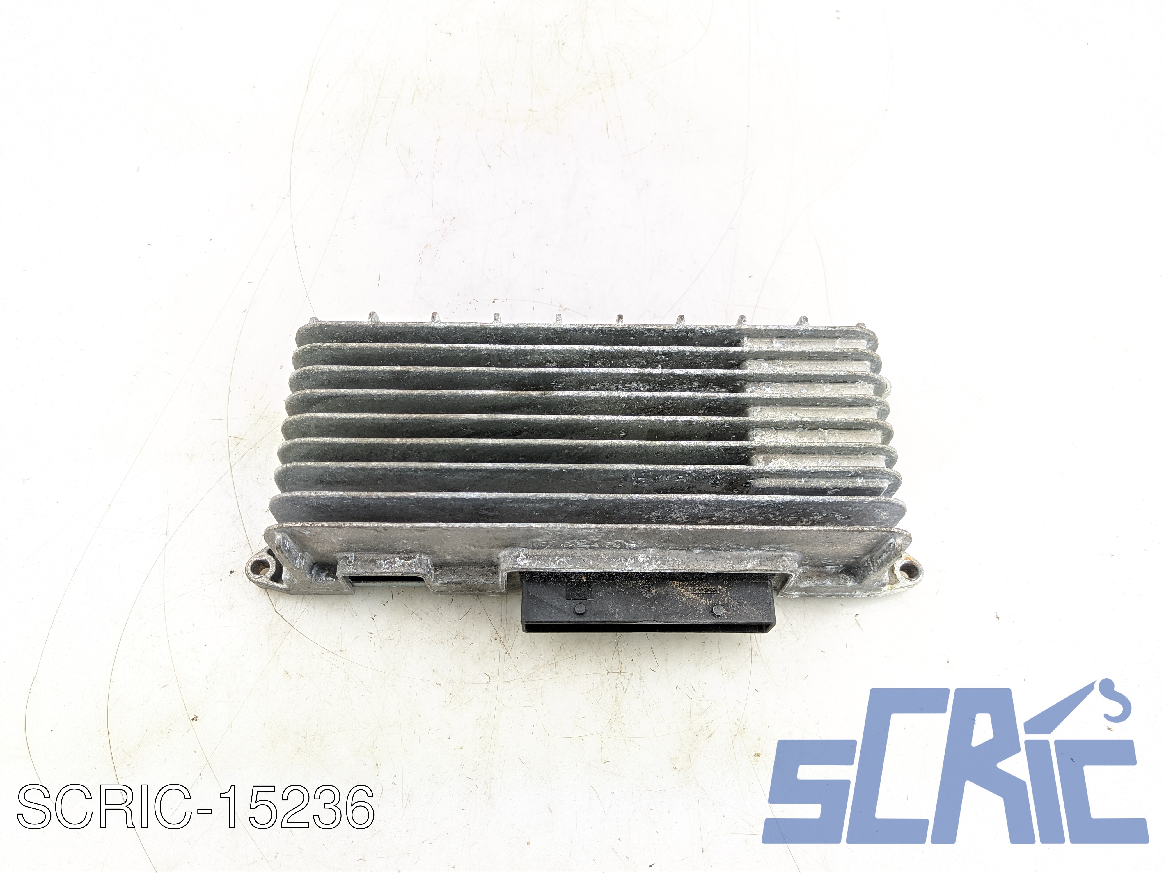 amplificatore AUDI A5 8T3 2007-2012 8TO035223AD