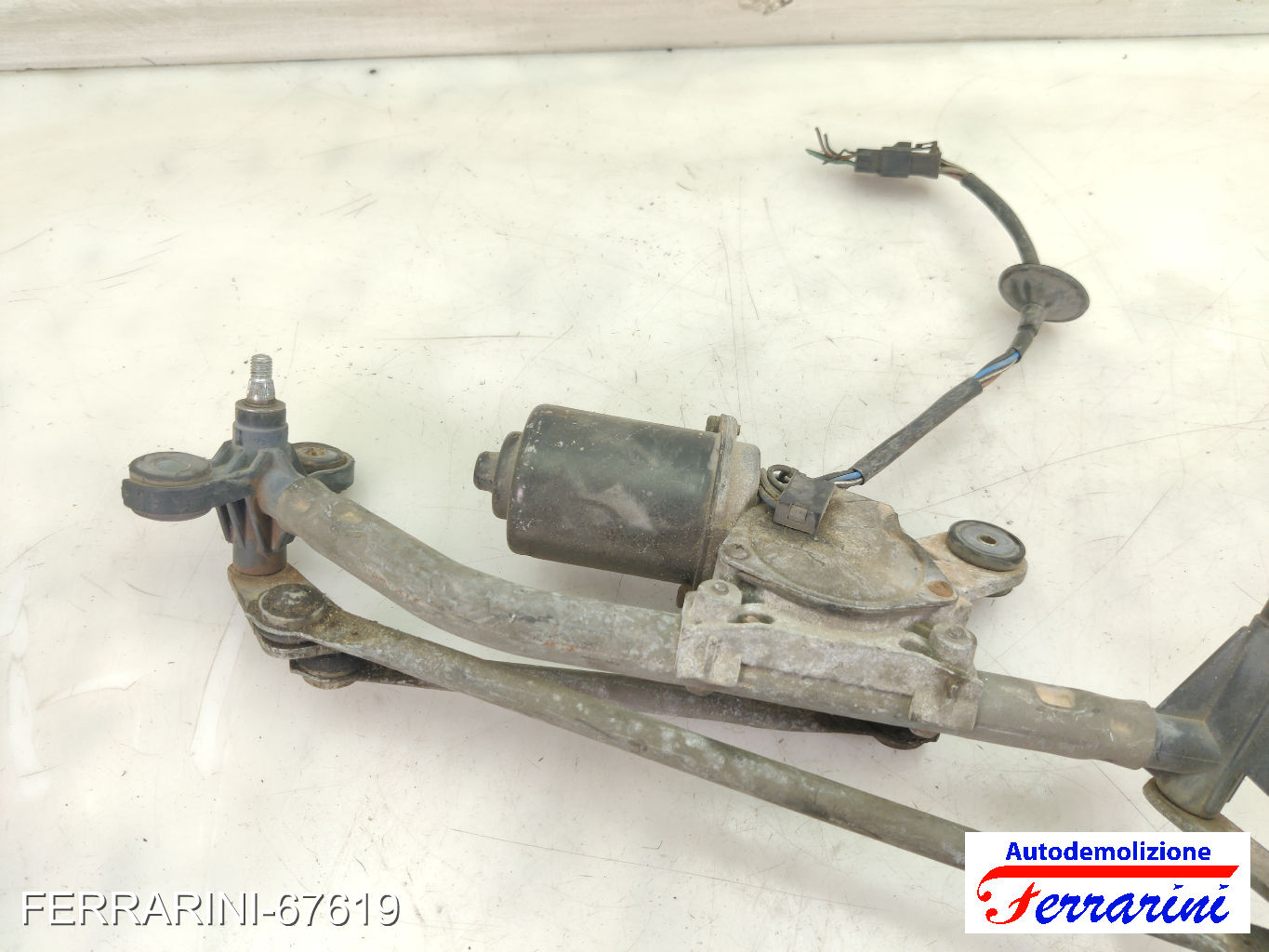 Spazzacqua Motorino Tergicristallo FORD FIESTA 5 JD, JH 2002-2008 anteriore