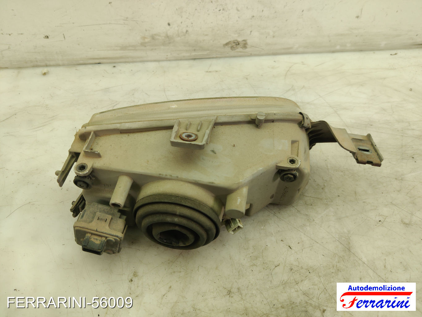 Faro Anteriore FIAT PUNTO 176 1993-1999 sinistro, sx 46402650, 46481413