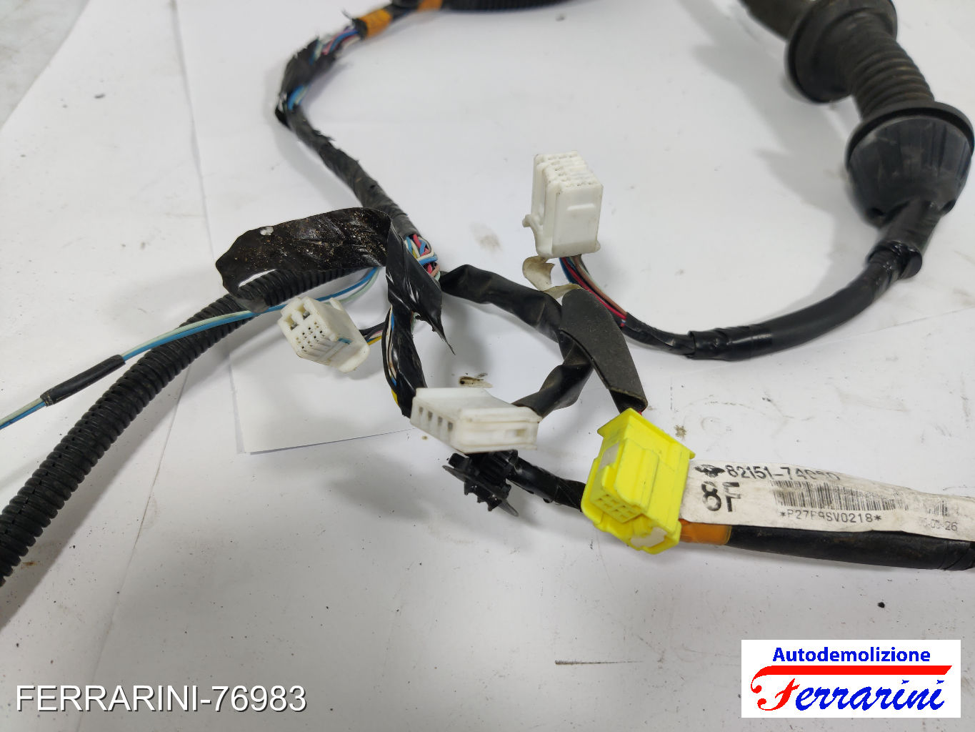 Cablaggio porta anteriore destra TOYOTA IQ J1 1.0 2009-2015 8215174090