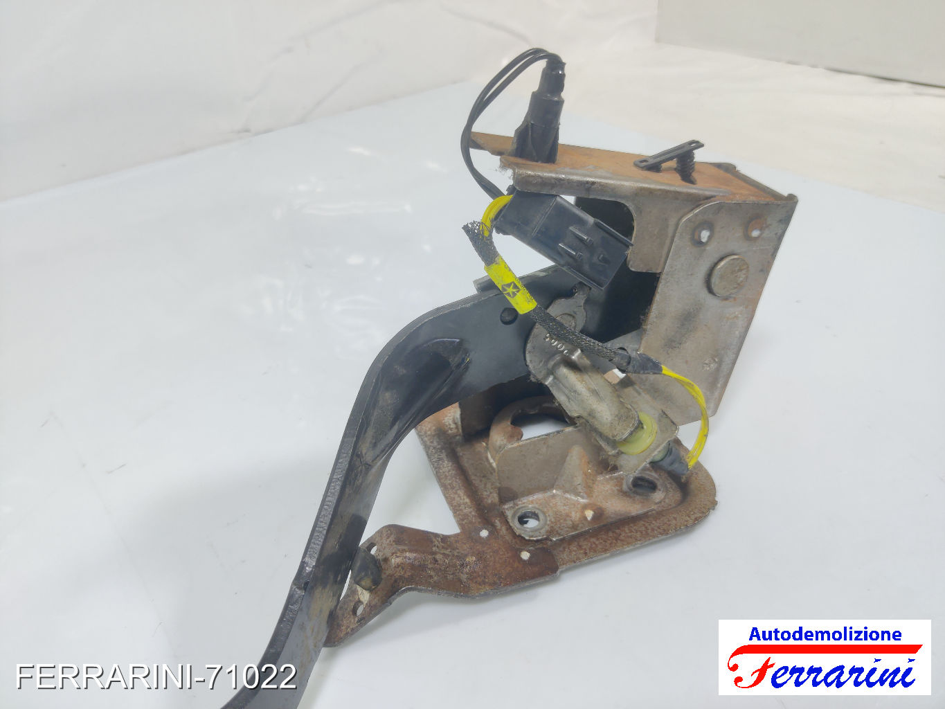 Pedale Frizione FIAT FREEMONT 345 2.0 JTD 2011-2023 04581585AD 7