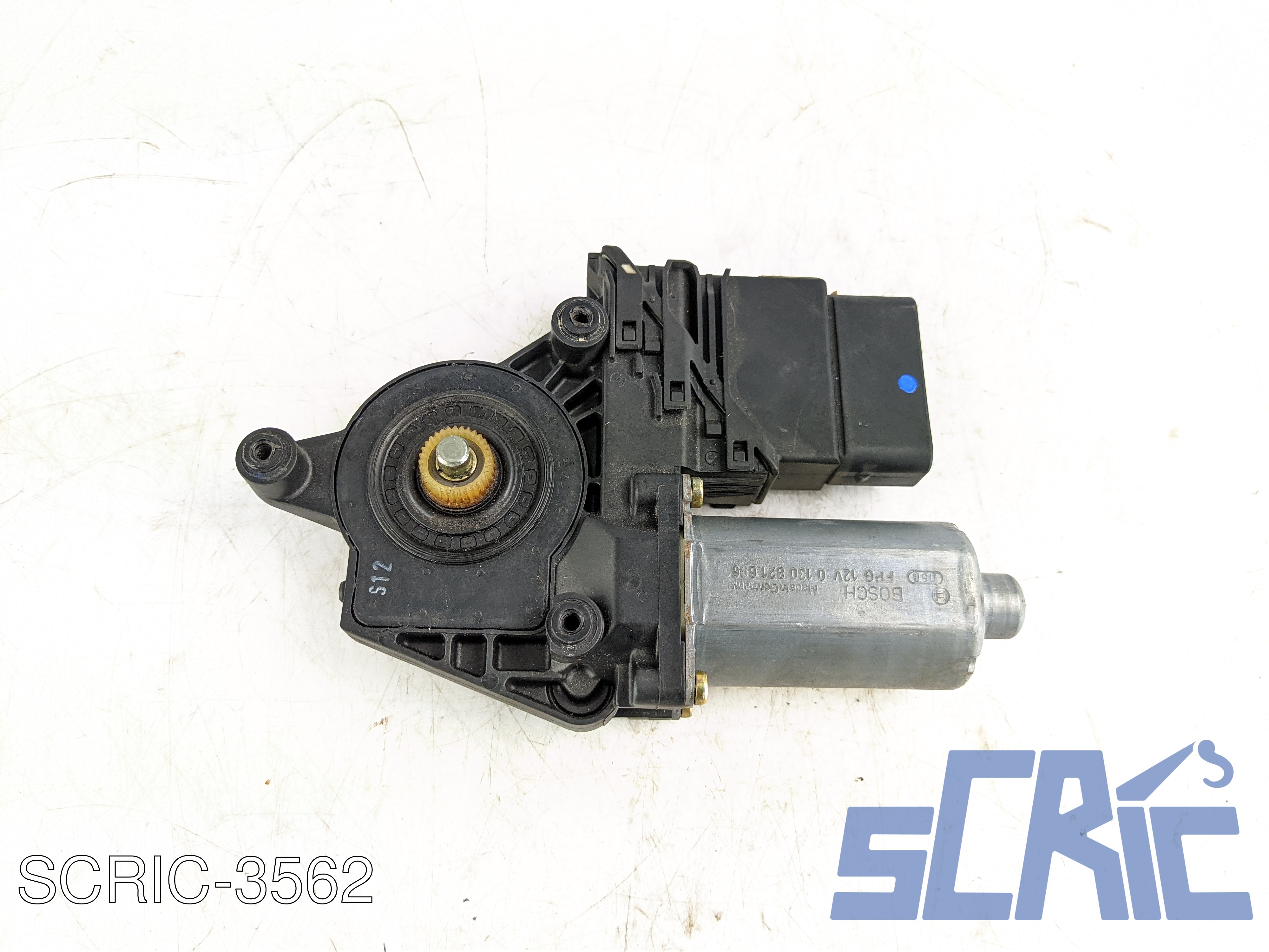 Motorino Alzavetro VW PASSAT 3B3 1.9 TDI 2000-2005 3B5839752CD, 0130821696