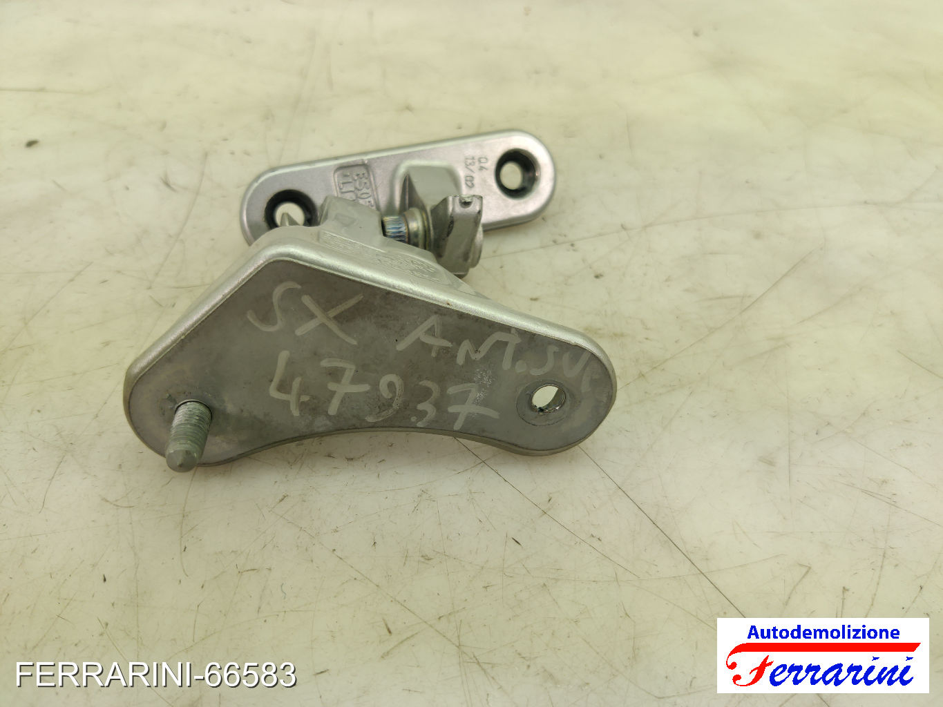 superiore Cerniera Porta MERCEDES CLASSE B W242, W246 2011-2014