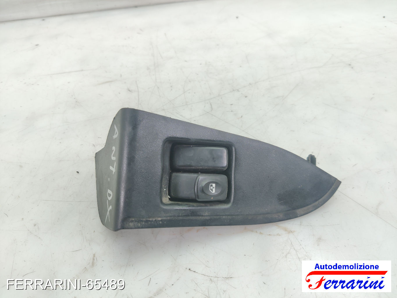 Pulsantiera Tastiera Alzavetro RENAULT KANGOO KC0/1 1997-2001 destra, dx