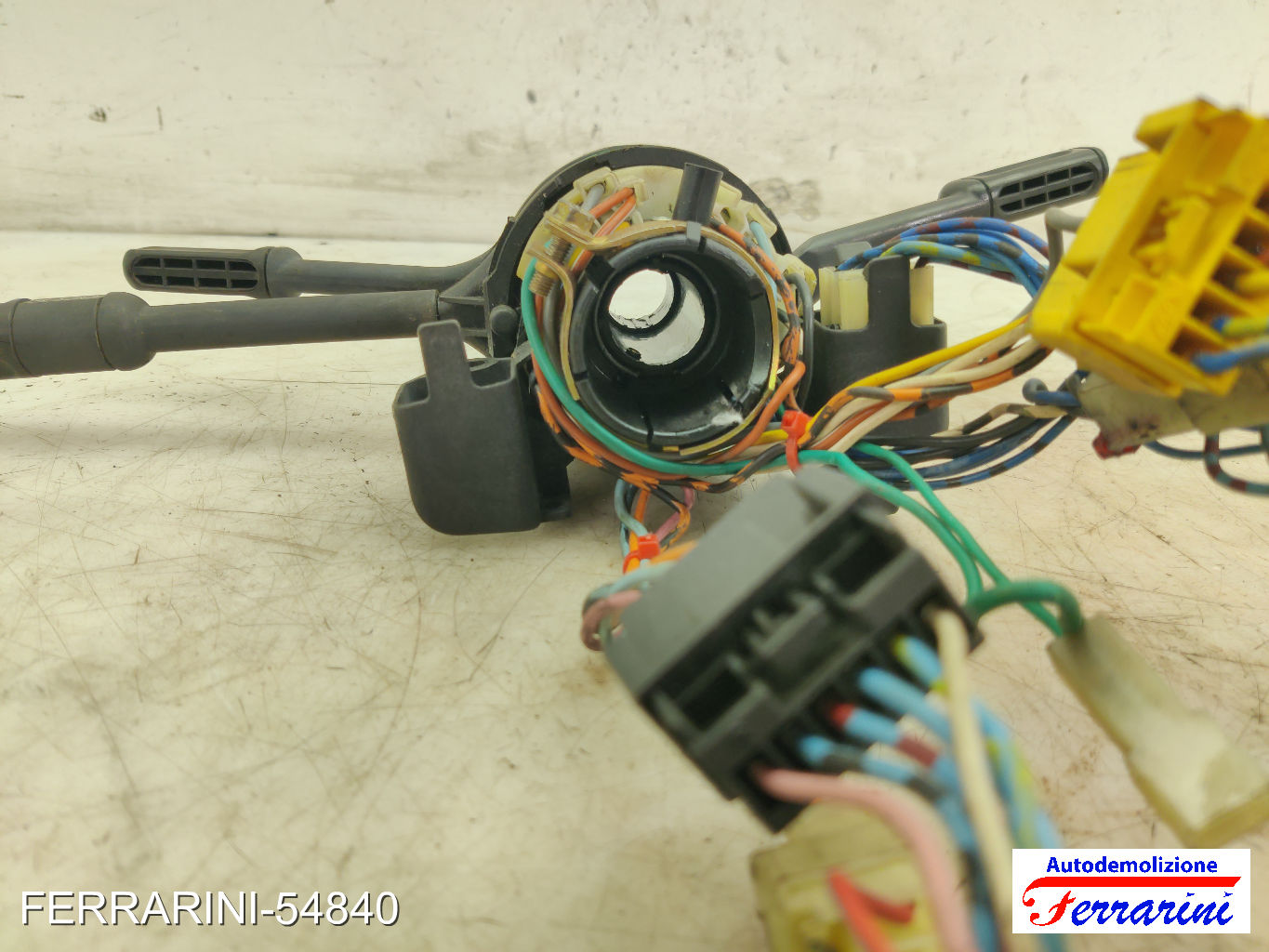 Devioluci FIAT UNO 146 1984-1995 181996880, 181997280, 182427080 9