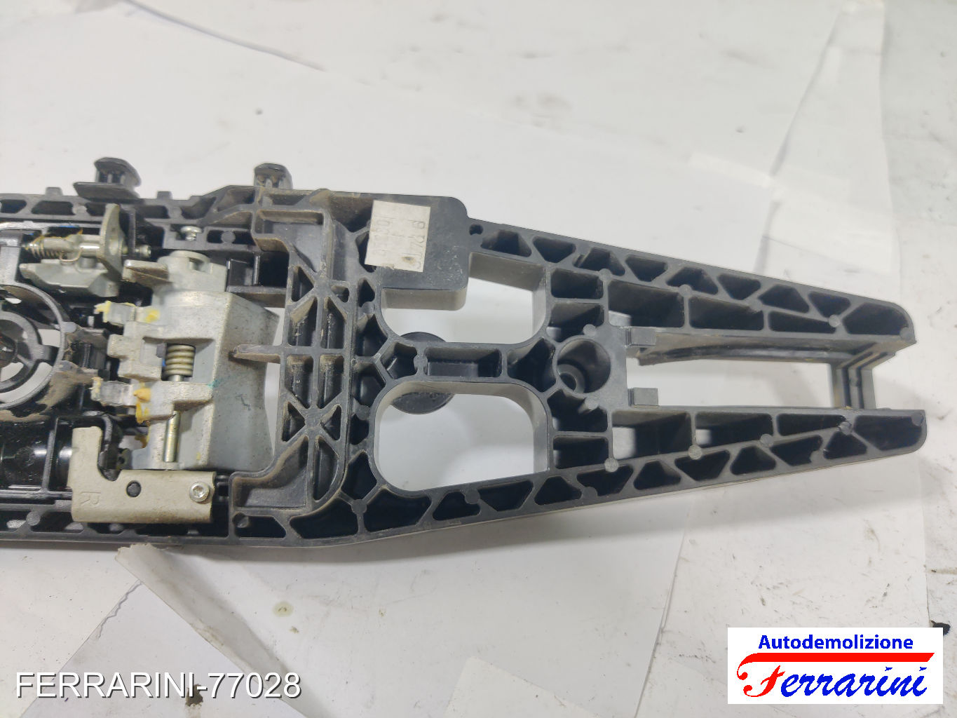Supporto Maniglia Esterna FORD EDGE 2015-2018 destro, dx, posteriore, post
