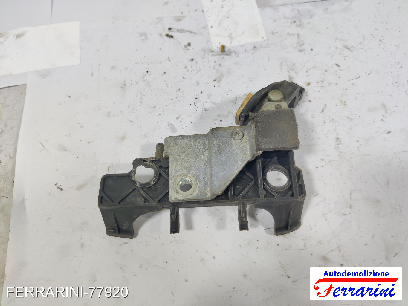 Staffa Supporto Paraurti FIAT GRANDE PUNTO 199 2005-2010 Retro Destra 51772029