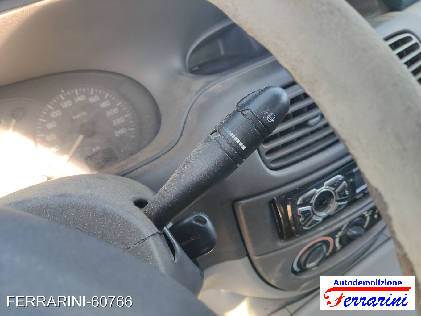 Renault Megane Scenic JA0/1 1.9 DTI 98CV 1997-1999