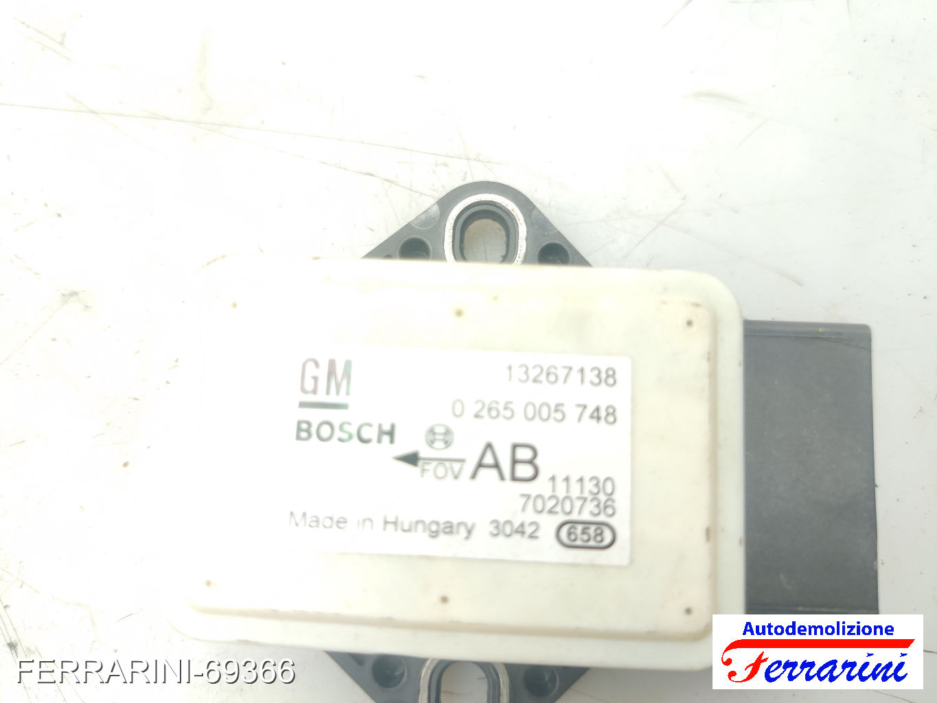 Sensore Imbardata Urto OPEL MERIVA B S10 2010-2014 anteriore, frontale 13267138 8