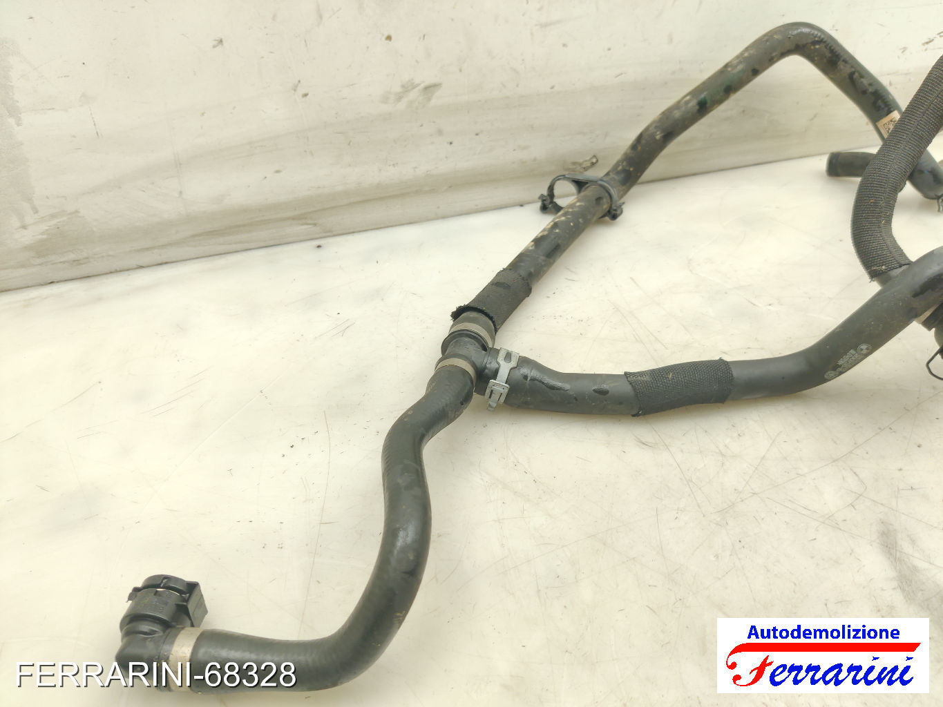 tubo acqua motore B47C20A BMW X1 F48 SDRIVE 18D 2015-2023 17128519877 11