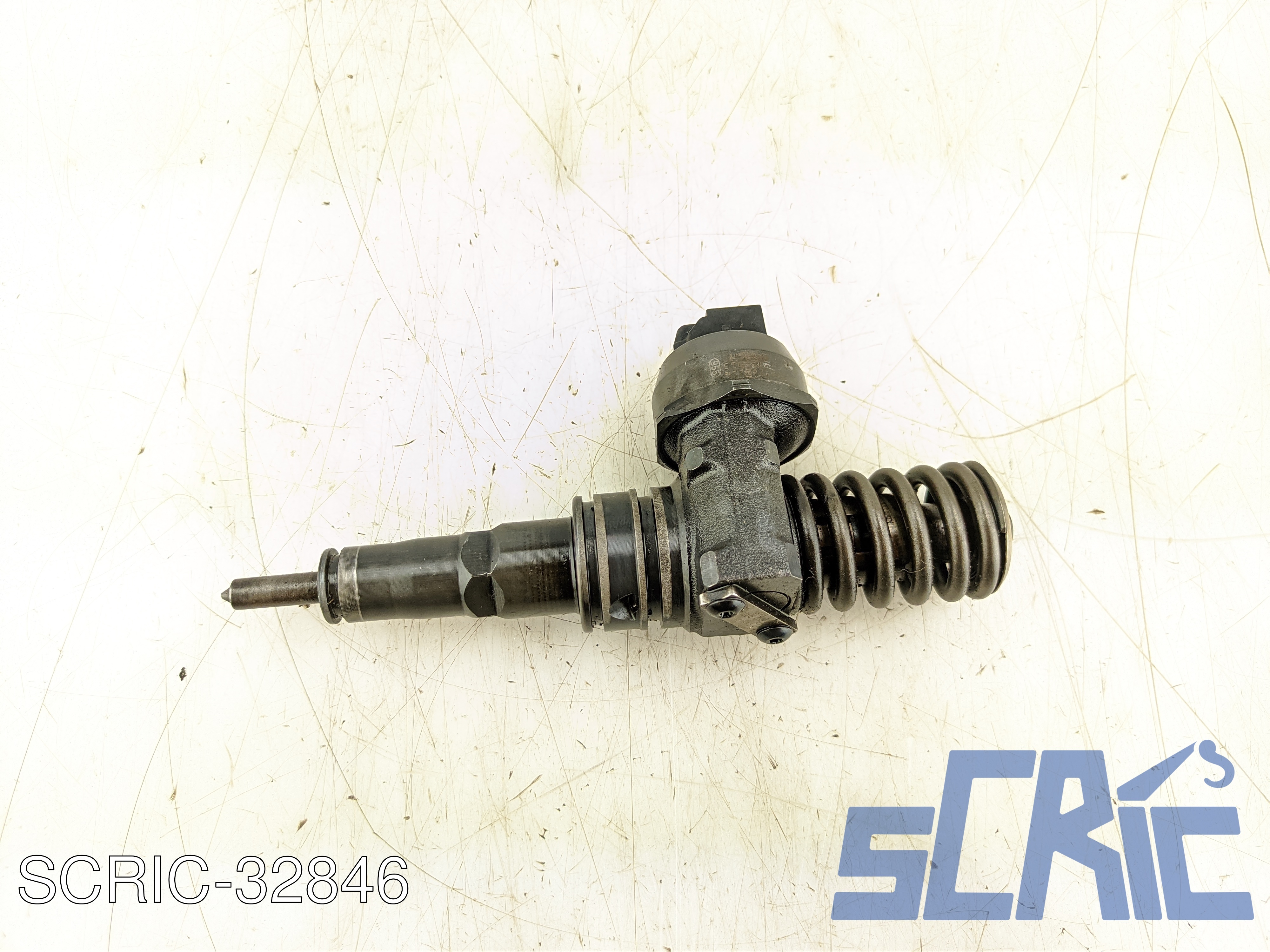 Iniettore VW PASSAT 3B3 1.9 TDI 2000-2005 038130073BA, 0414720216