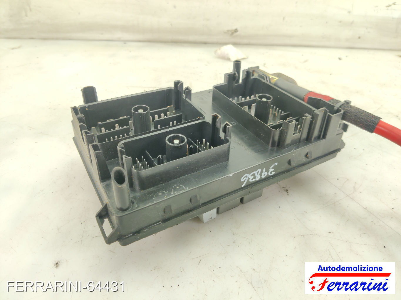 Fusibiliera Scatola Fusibili Body Computer OPEL ASTRA J SPORTS TOURER P10